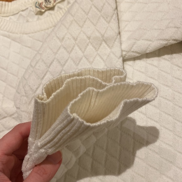 Cropped White Sweater - Picture 10 of 10